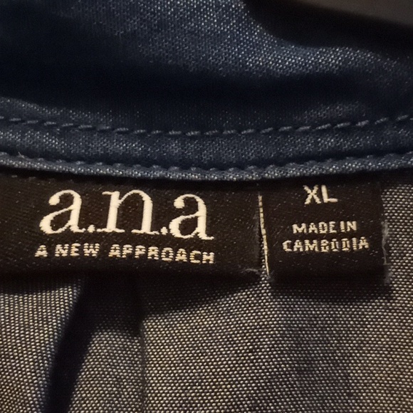 A.N.A. A New Approach Denim Patchwork Burron Down - Picture 6 of 7